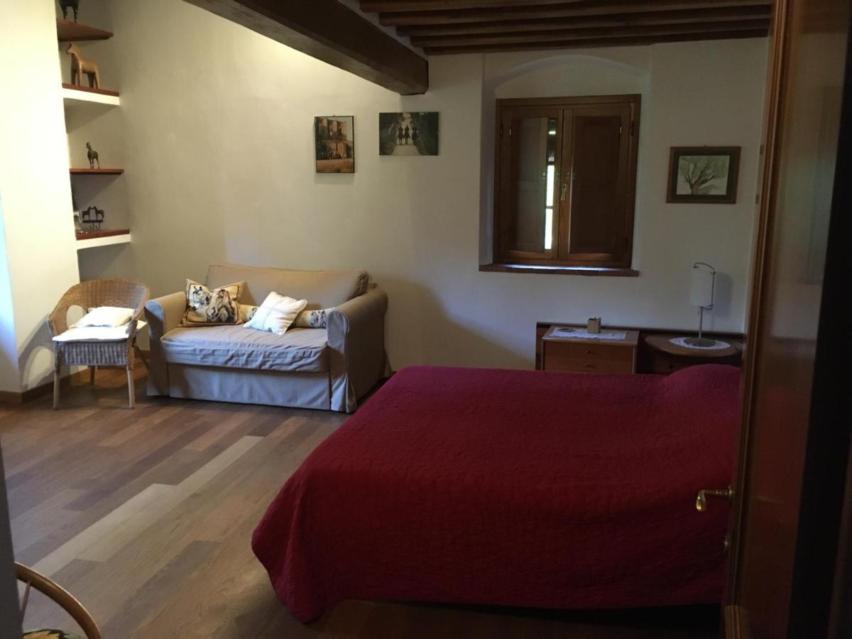 Podere Sanripoli มอนเตสแปร์โตลิ ภายนอก รูปภาพ